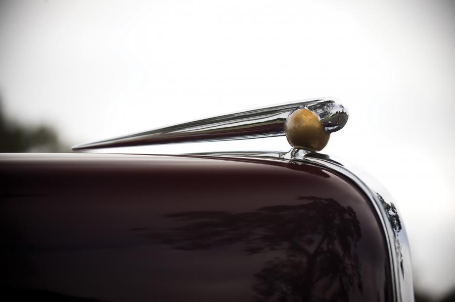  Lincoln Zephyr Continental Cabriolet 1940 года  (фото 4 из 28)